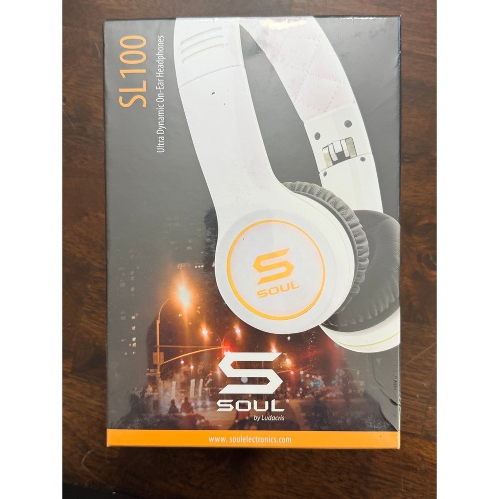 SOUL SL100 Headphones Unisex OS White Ultra Dynamic On-Ear Ludacris NEW